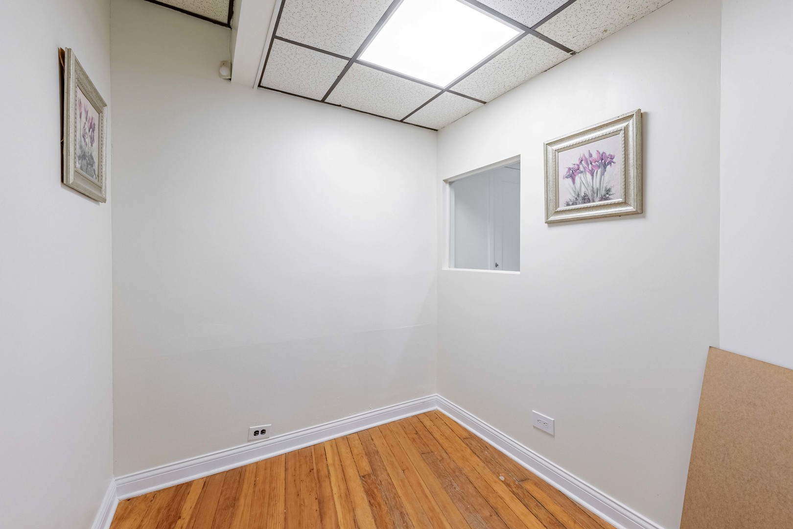 4276 S Archer Avenue Property Photo 14