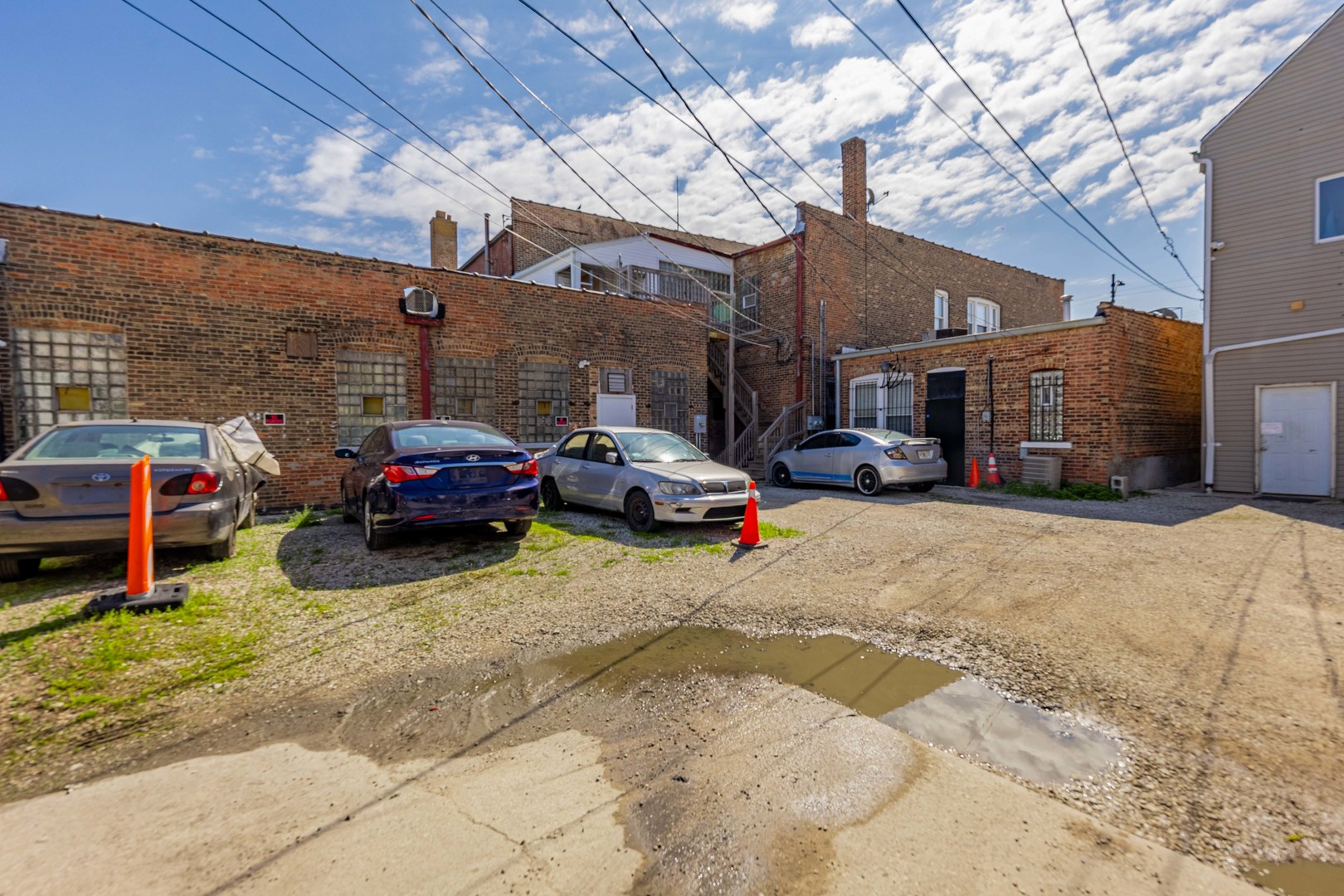 4276 S Archer Avenue Property Photo 20