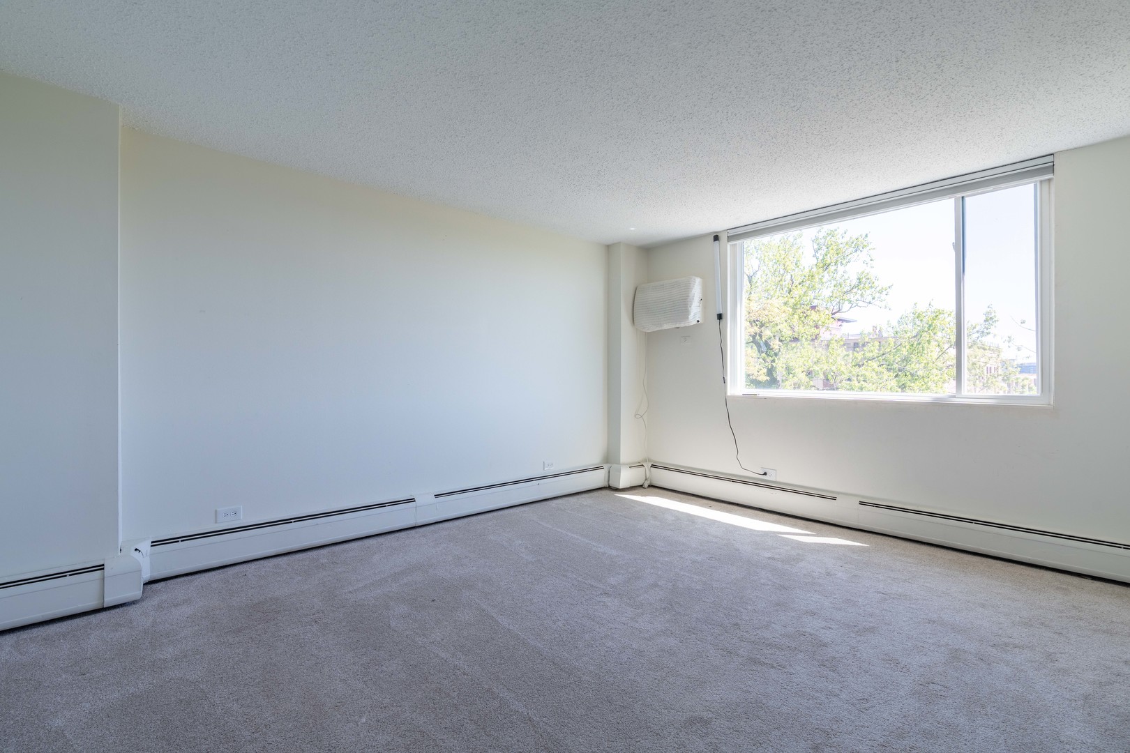 2211 S Highland Avenue 4b Property Photo 14