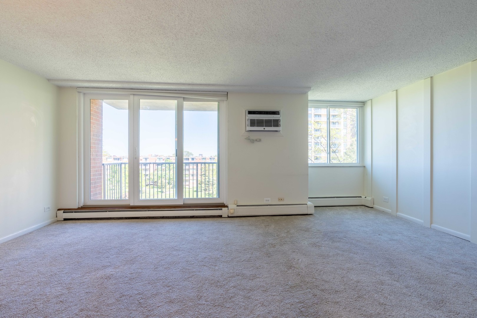 2211 S Highland Avenue 4b Property Photo 15