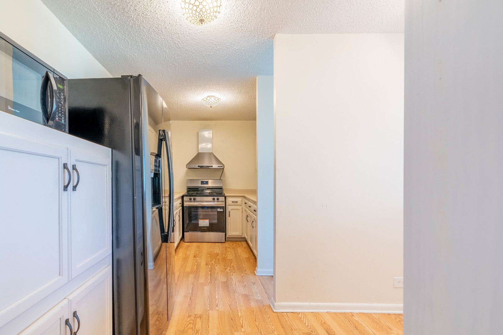 2211 S Highland Avenue 4b Property Photo 19