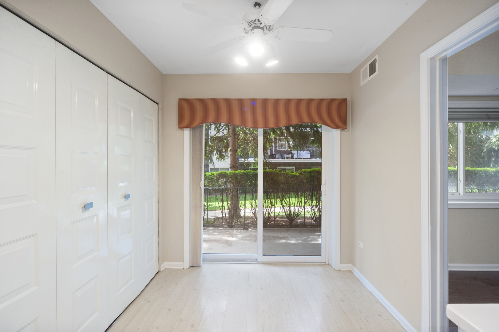 4949 Golf Road 101 Property Photo 10