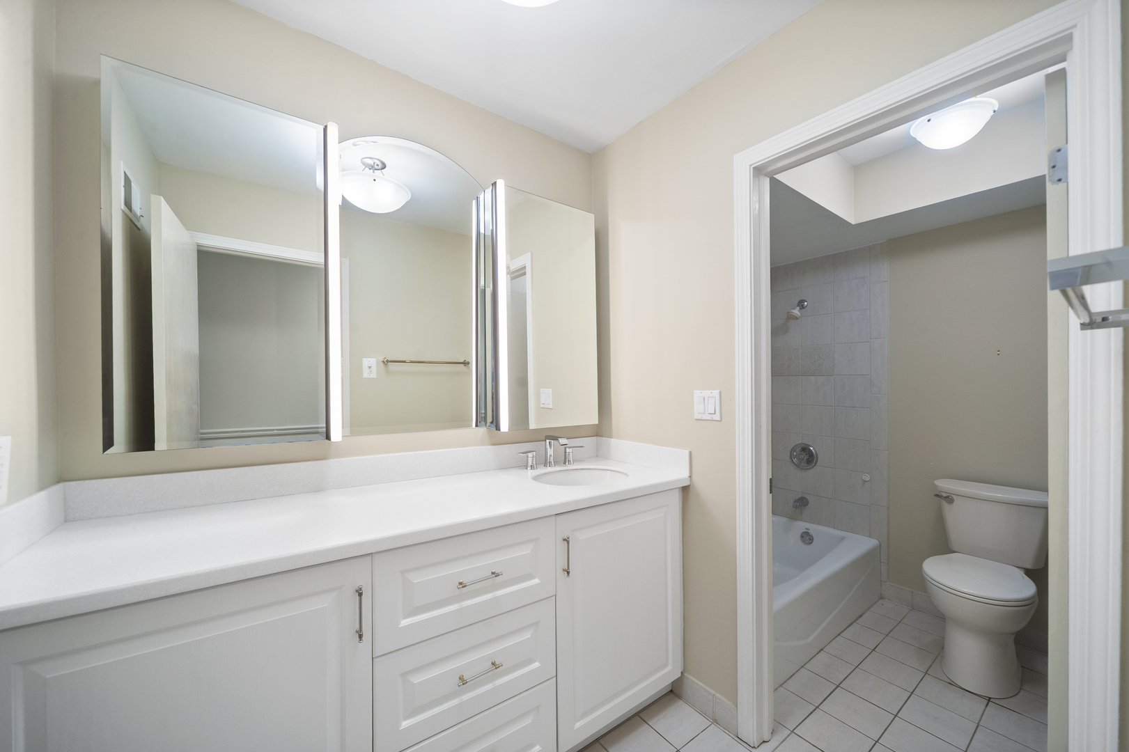 4949 Golf Road 101 Property Photo 11