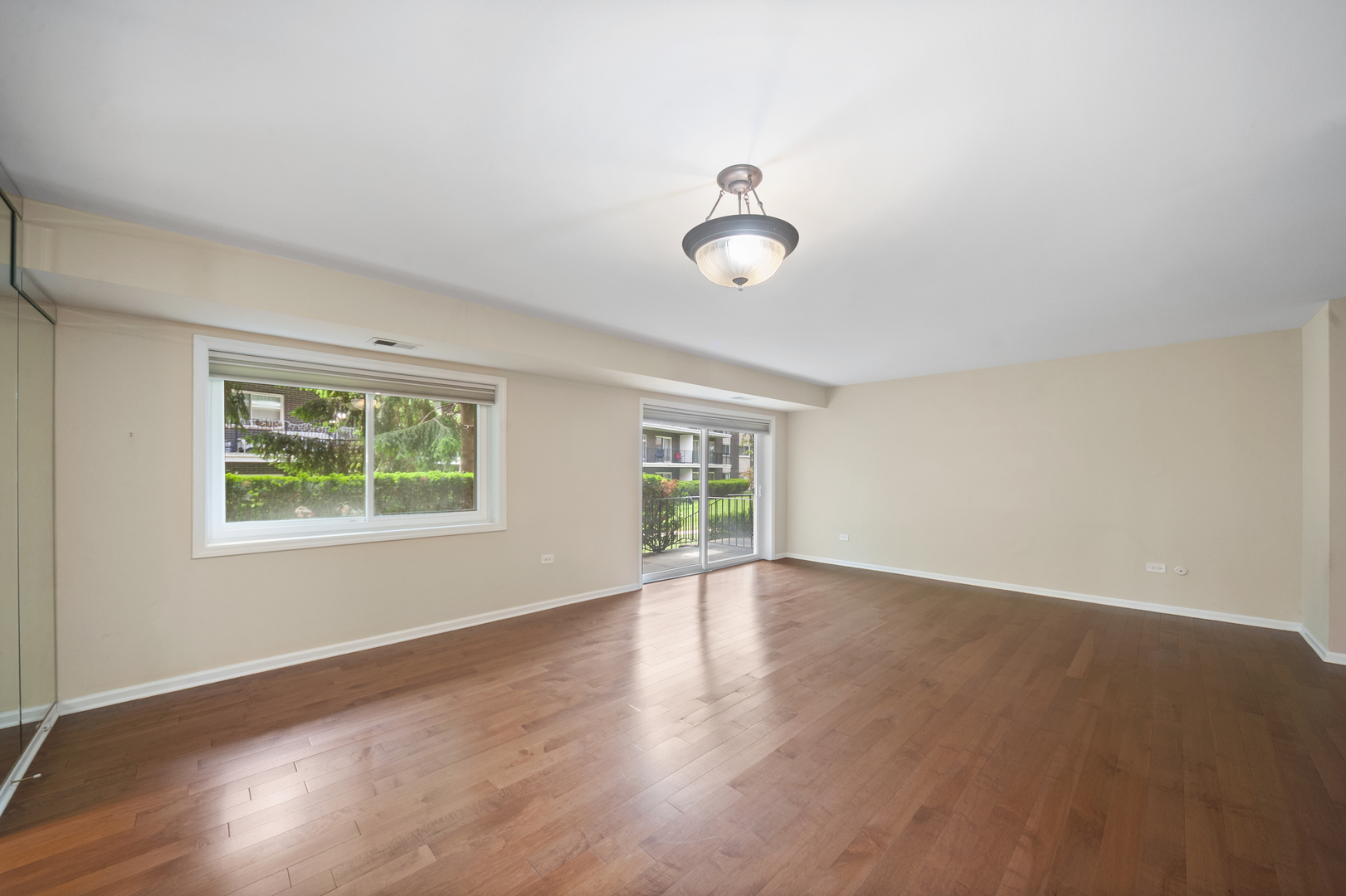 4949 Golf Road 101 Property Photo 17
