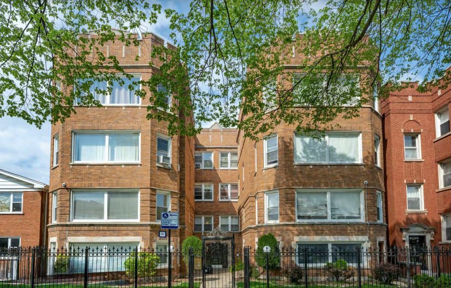 8018-8020 S Eberhart Avenue Property Photo 1