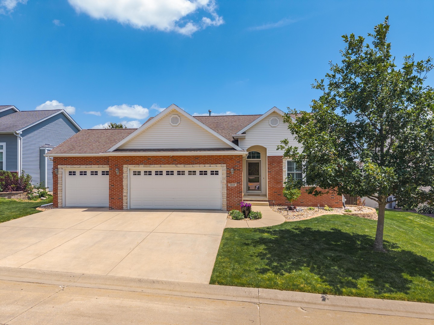 1412 Kickapoo Creek Road Property Photo 1