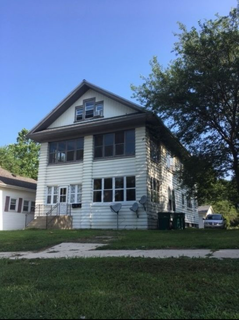 220 7th Street Property Photo 1