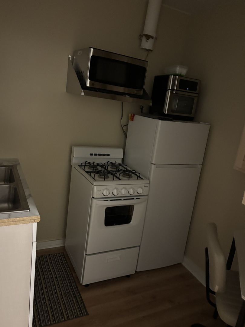 704 Locust Street Property Photo 10