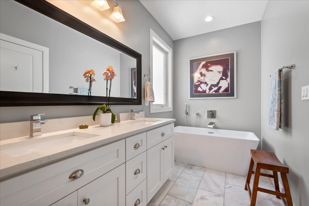 1130 Dewey Avenue Property Photo 14