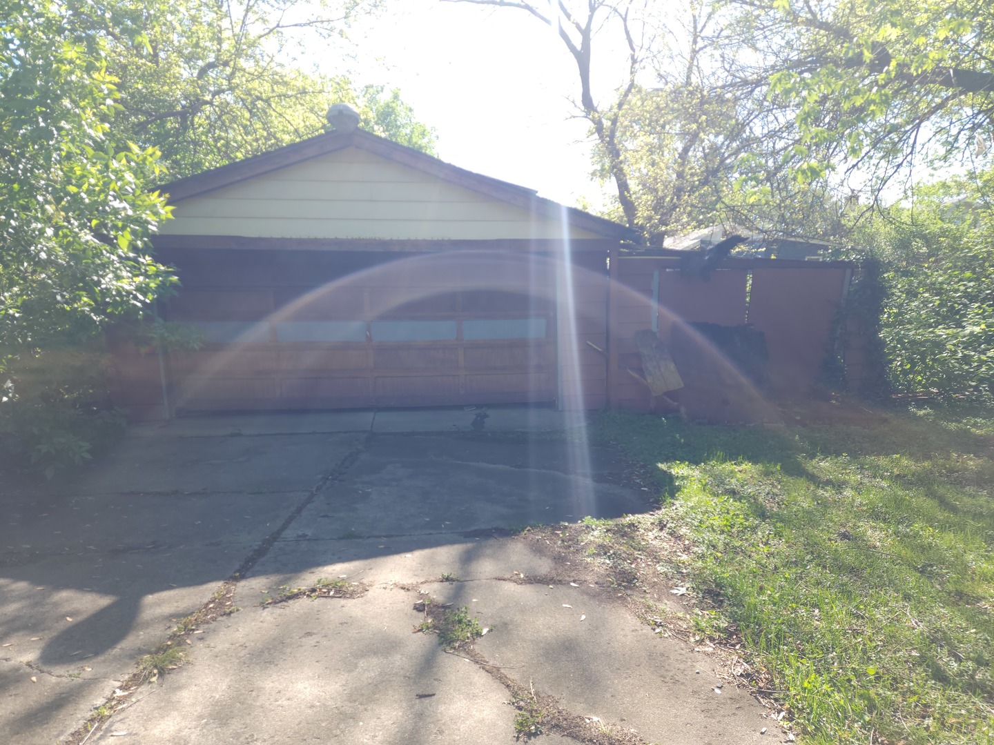14961 Perry Avenue Property Photo 3
