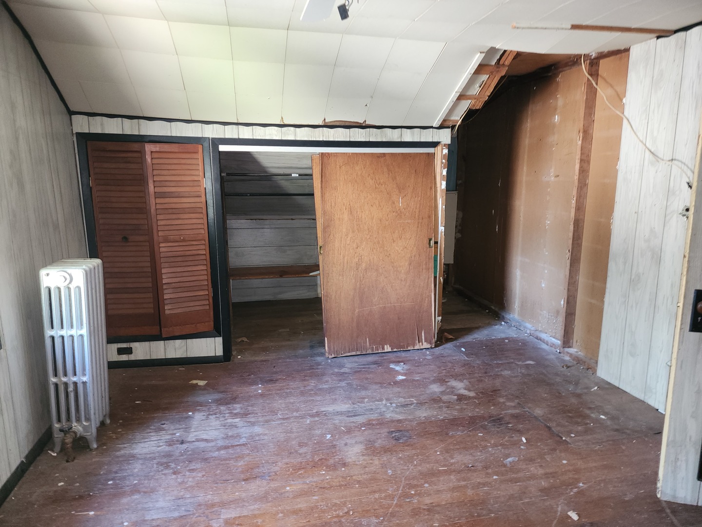 14961 Perry Avenue Property Photo 13