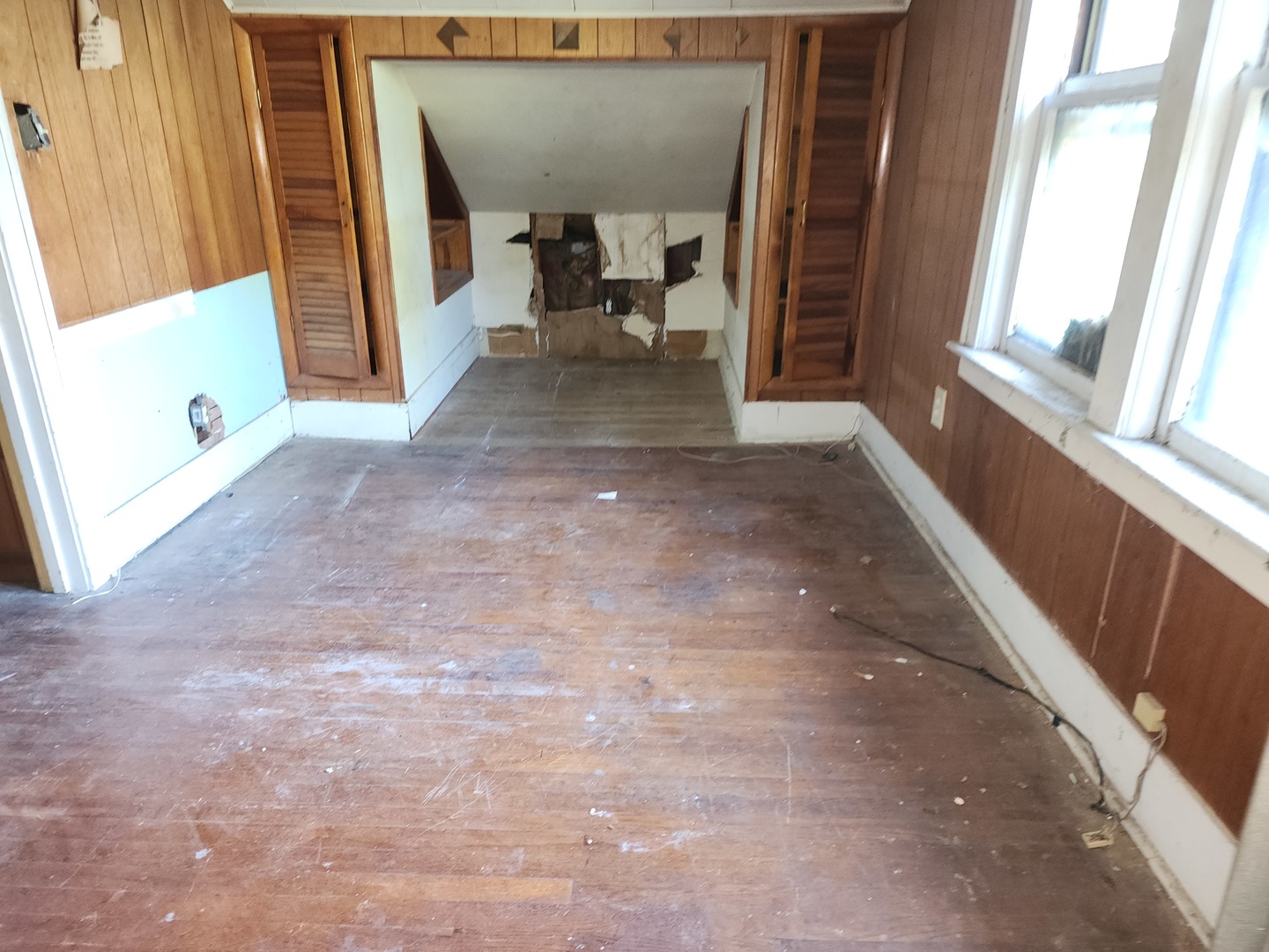 14961 Perry Avenue Property Photo 15