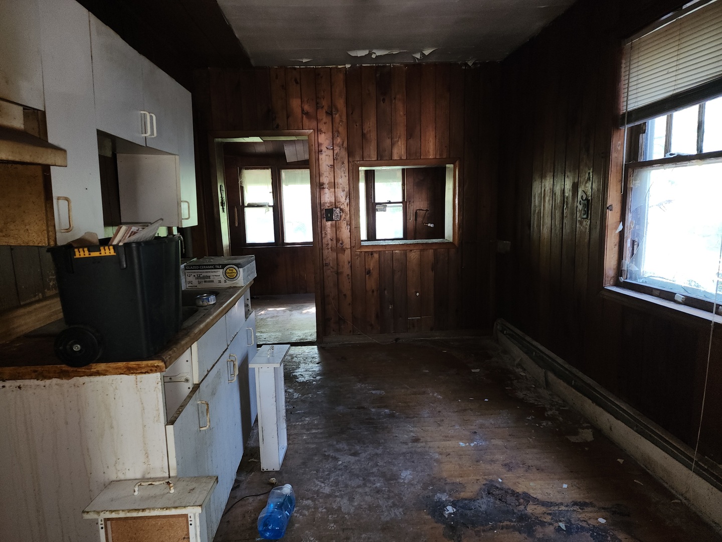 14961 Perry Avenue Property Photo 16