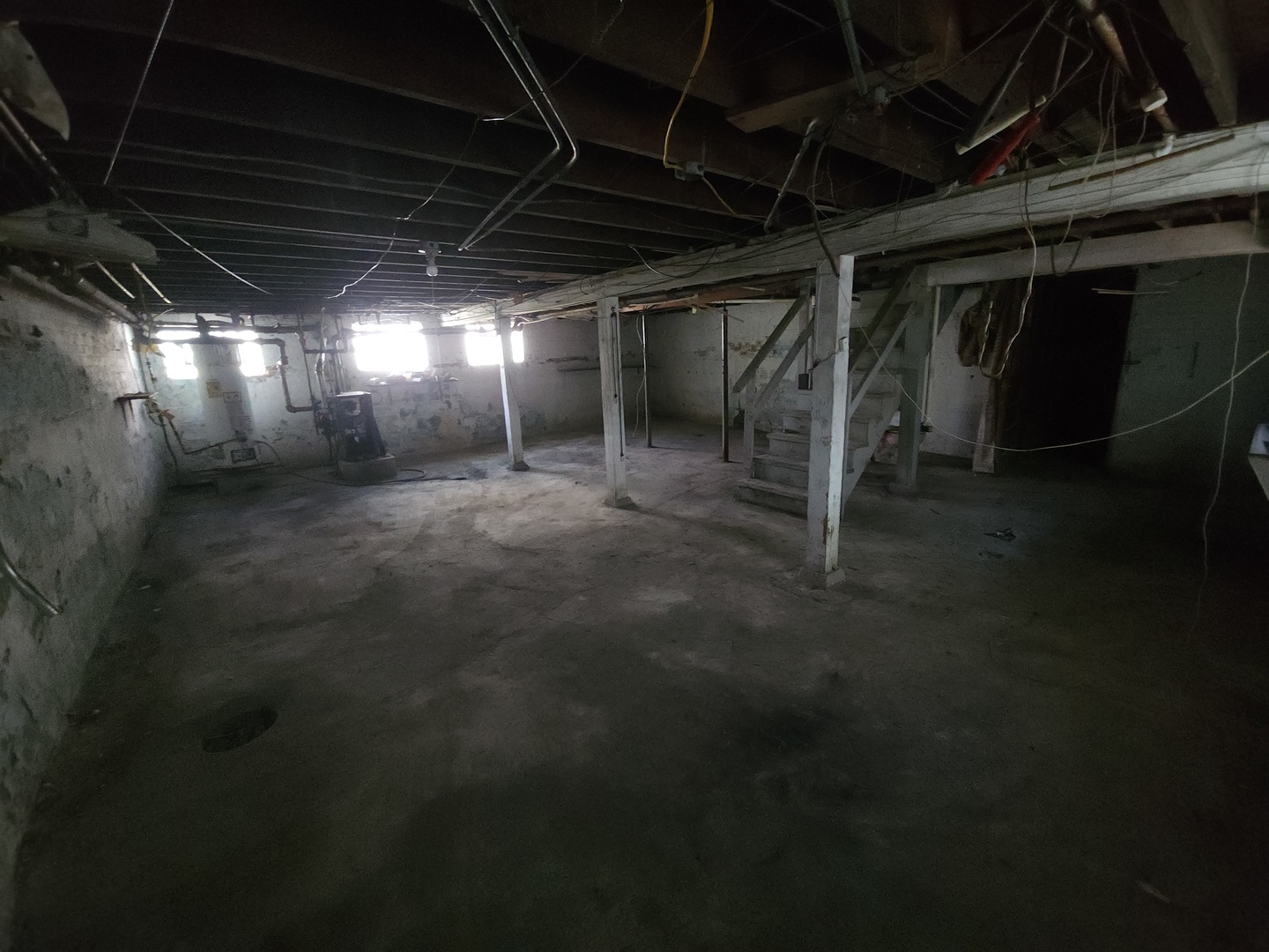 14961 Perry Avenue Property Photo 20