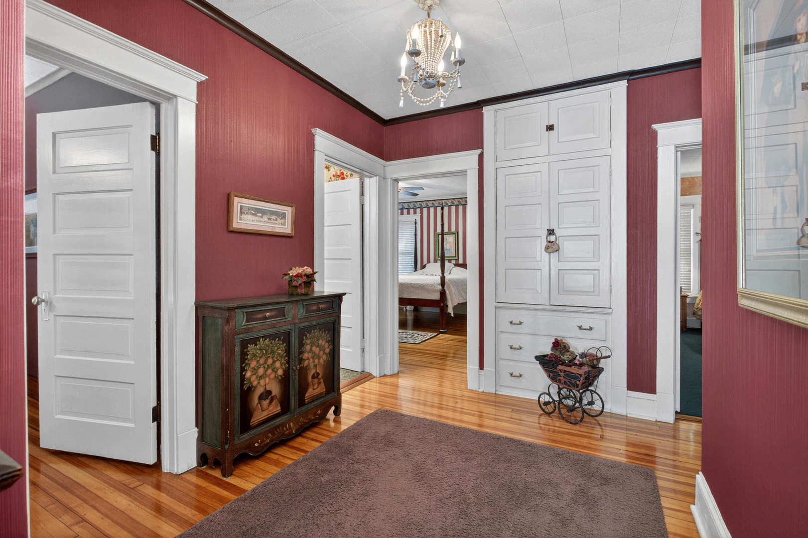 2425 N Brady Street Property Photo 35