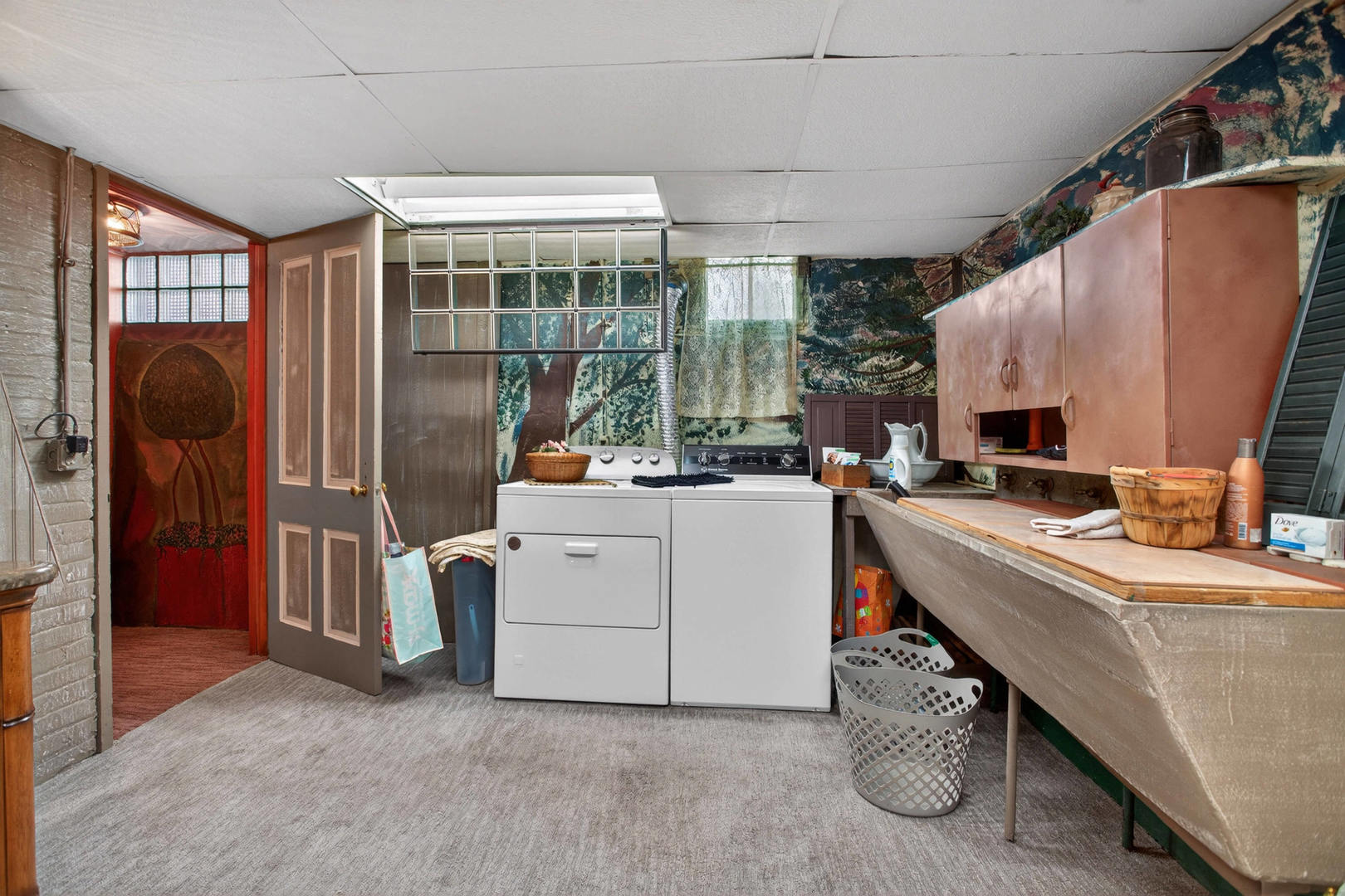 2425 N Brady Street Property Photo 52