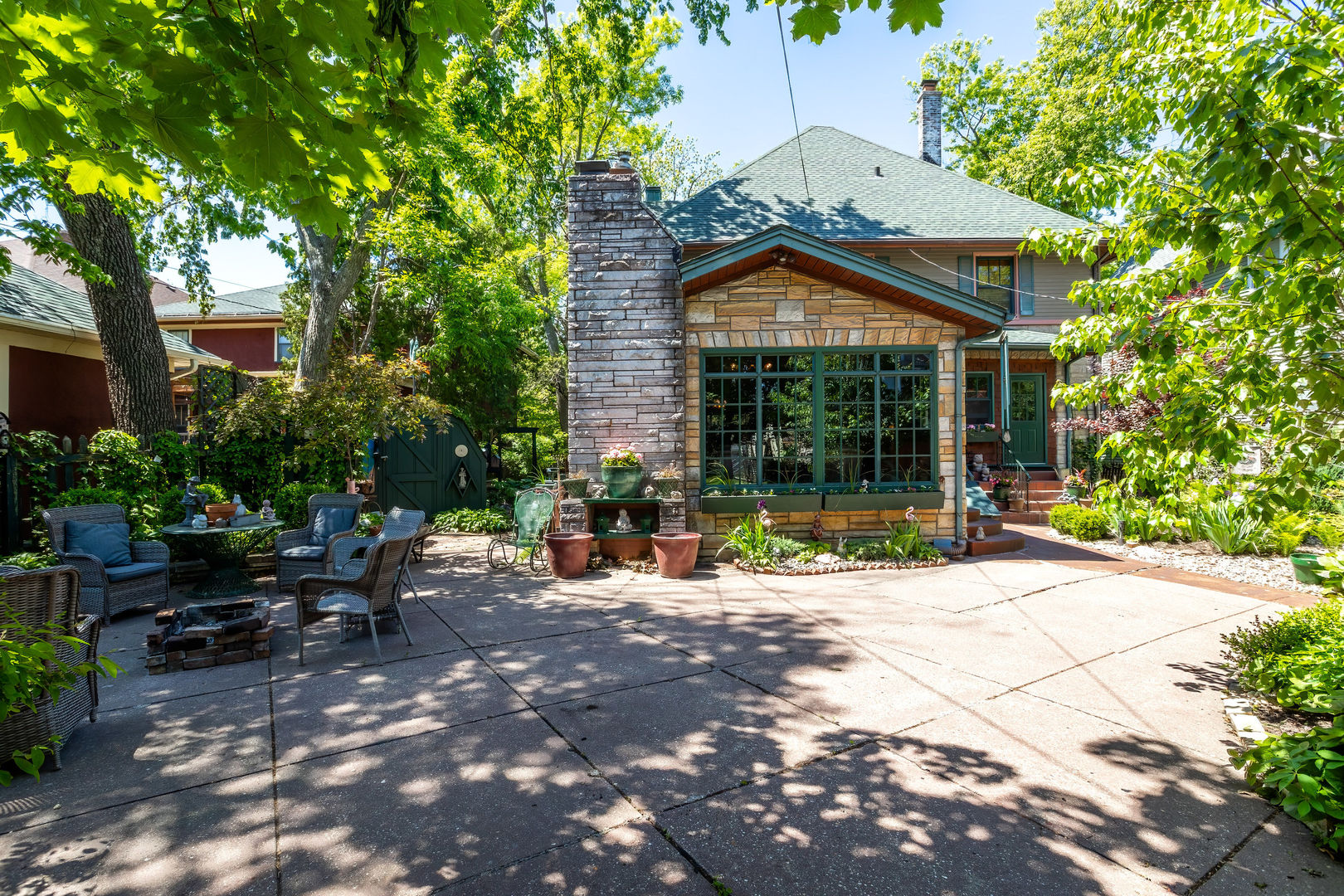 2425 N Brady Street Property Photo 56