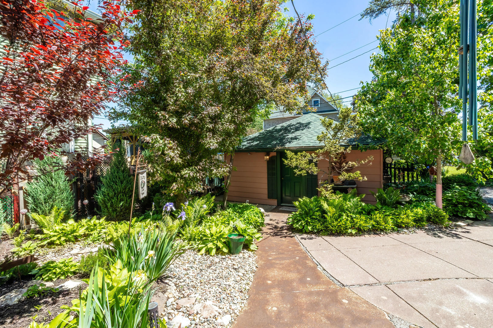 2425 N Brady Street Property Photo 59