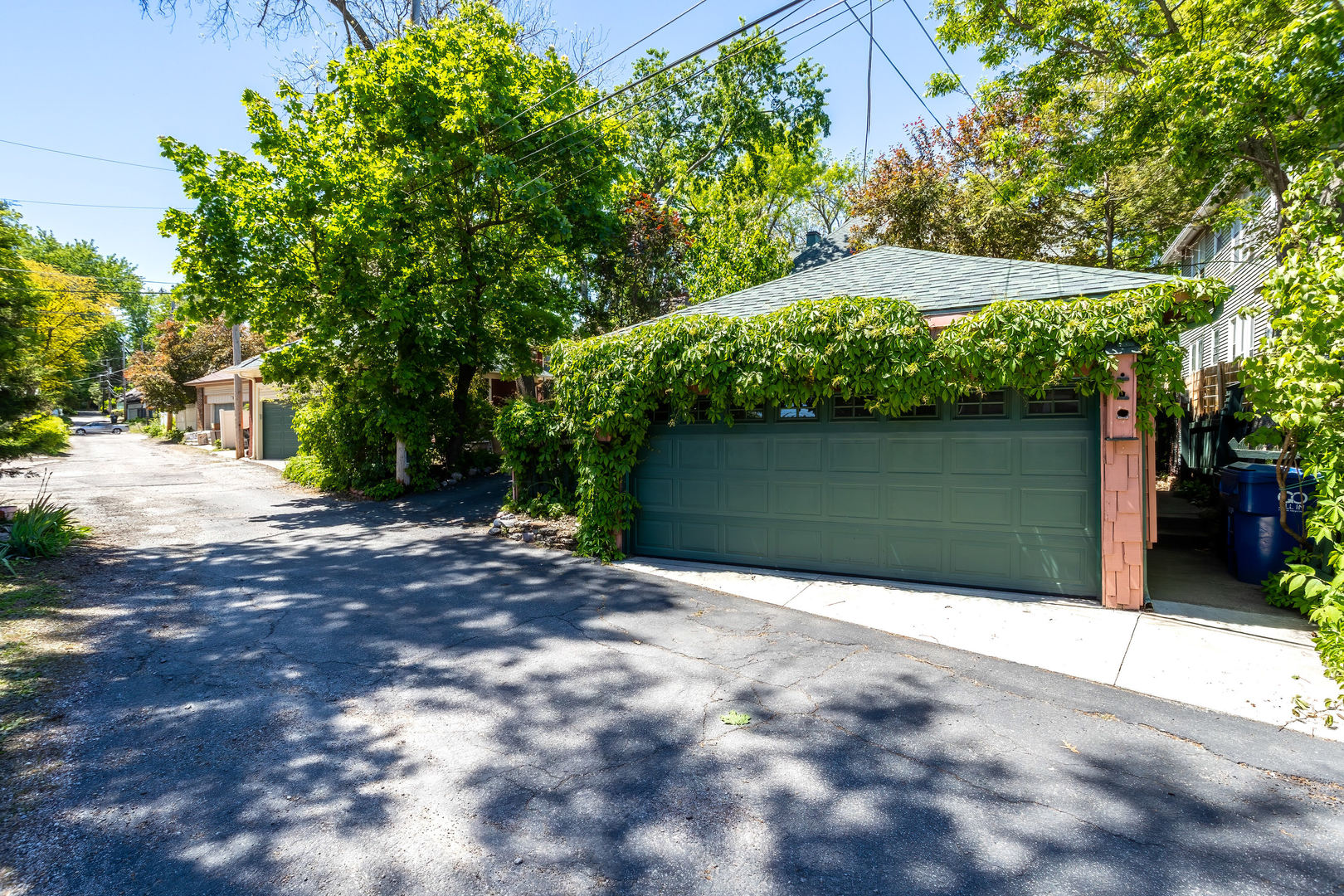 2425 N Brady Street Property Photo 61
