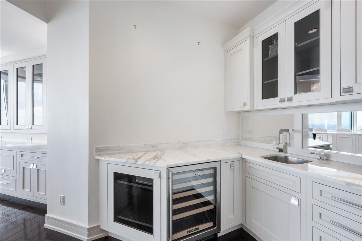 401 N Wabash Avenue 86b Property Photo 13