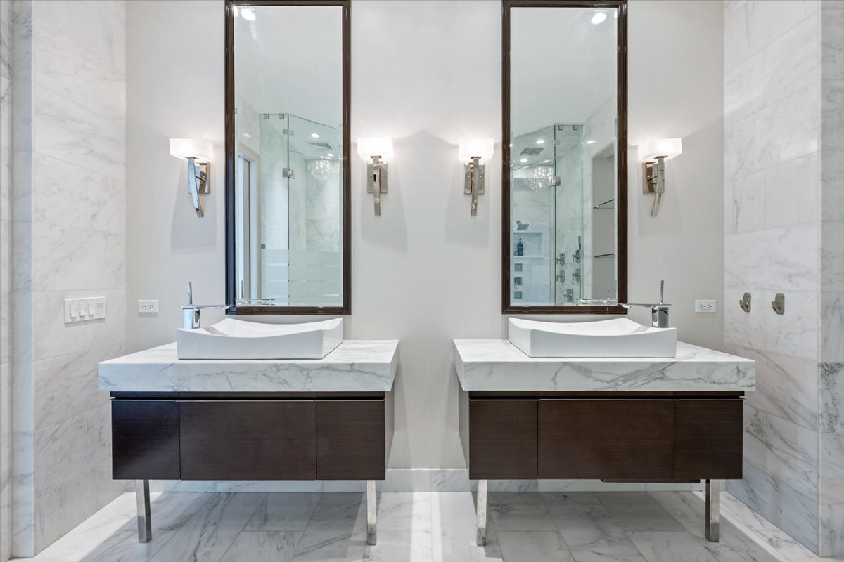 401 N Wabash Avenue 86b Property Photo 18