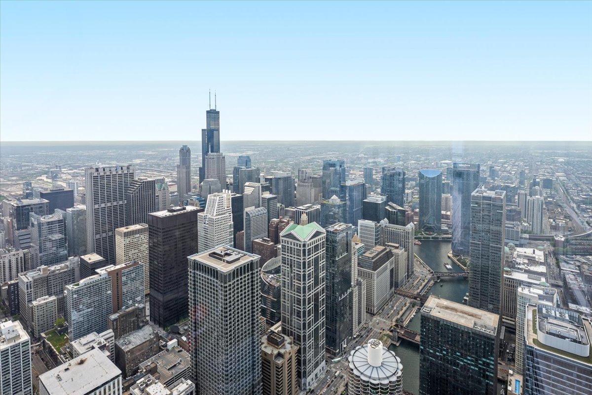 401 N Wabash Avenue 86b Property Photo 19