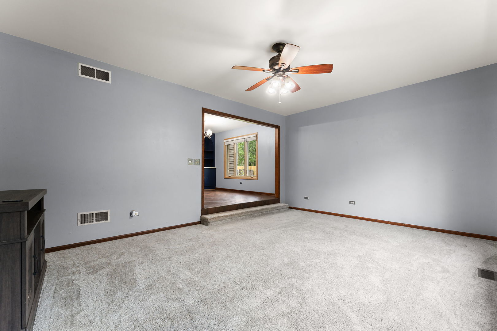 652 Naoma Drive Property Photo 4