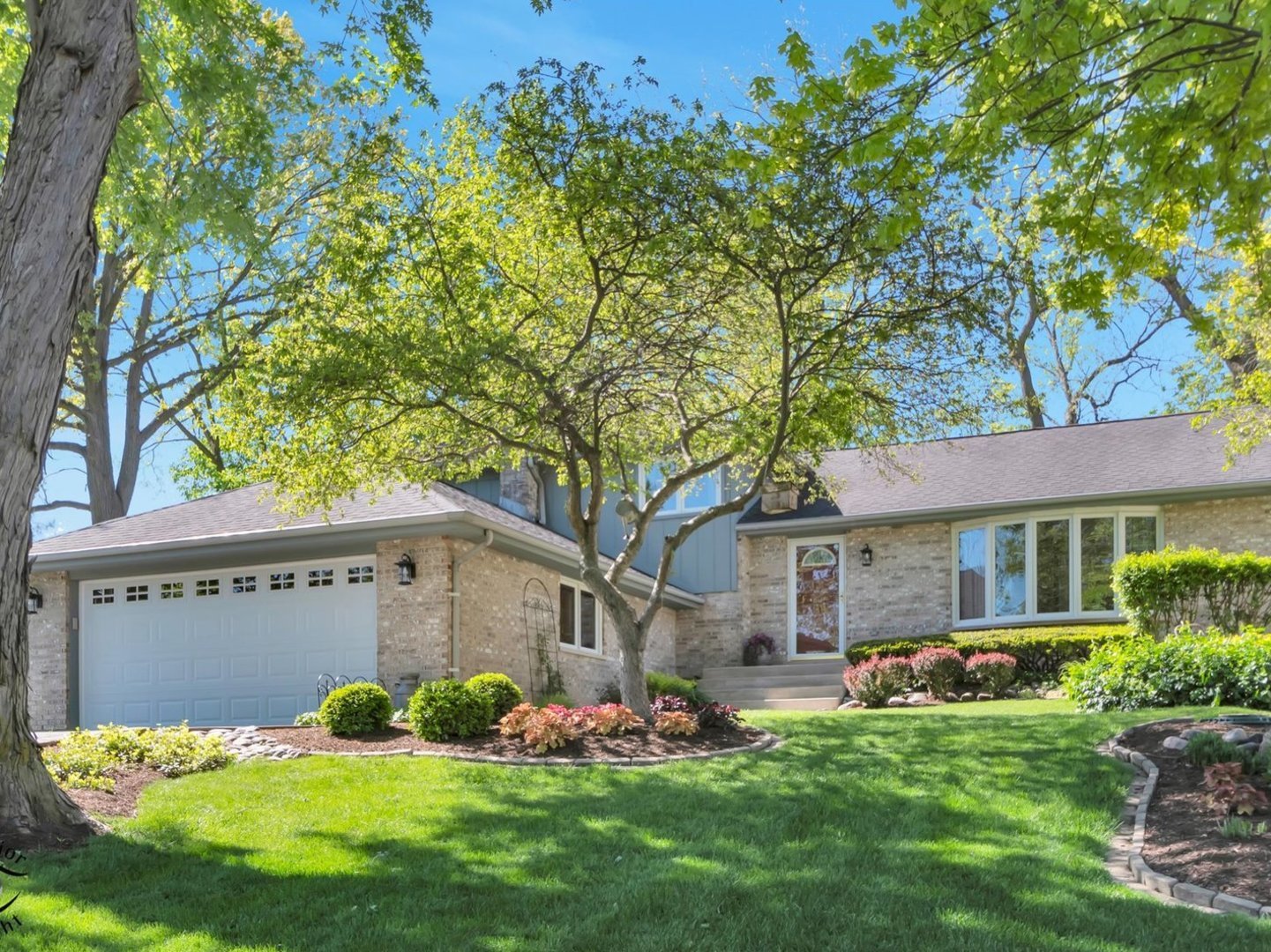 15903 W Shady Lane Property Photo 1