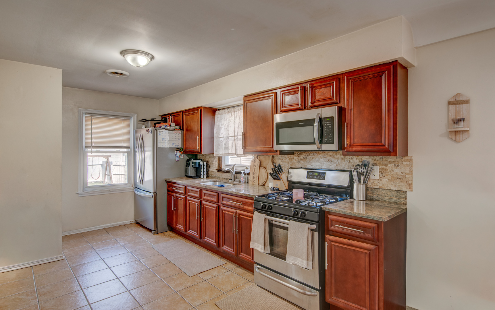 18636 Sherman Street Property Photo 7