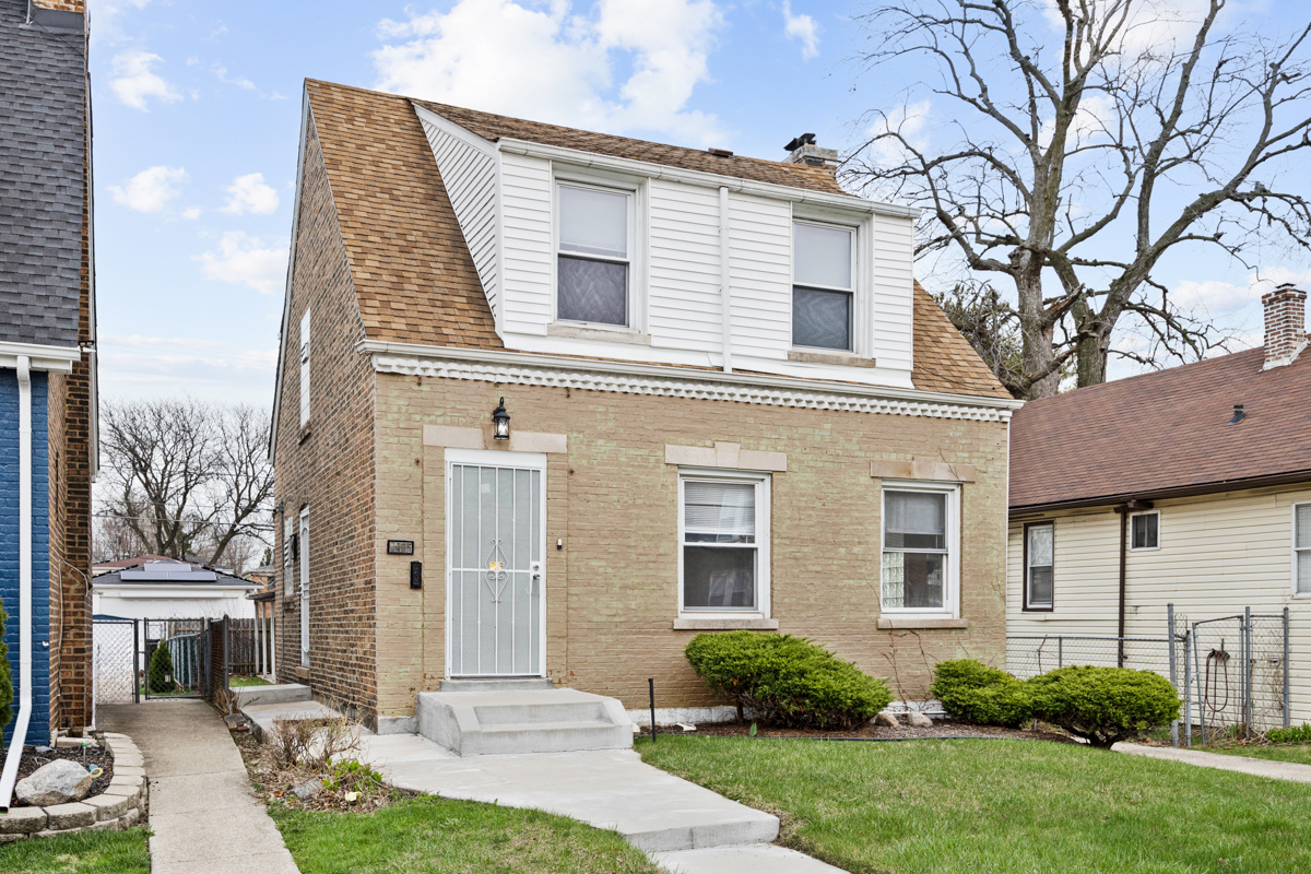 8435 S Cregier Avenue Property Photo 1