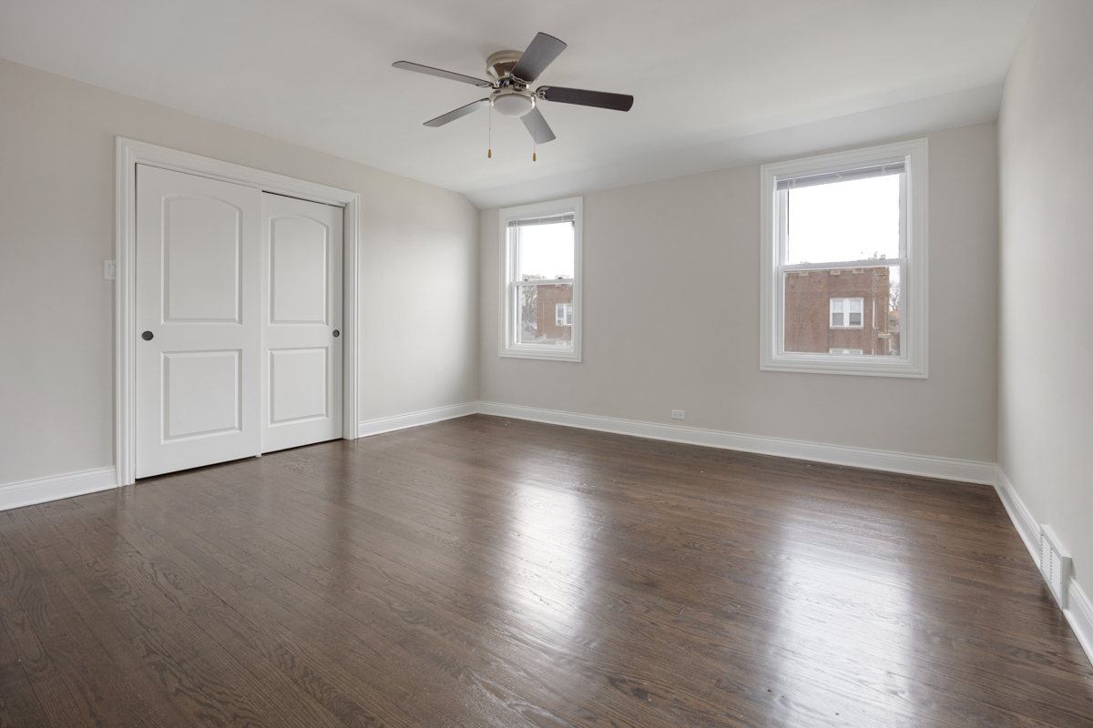 8435 S Cregier Avenue Property Photo 12