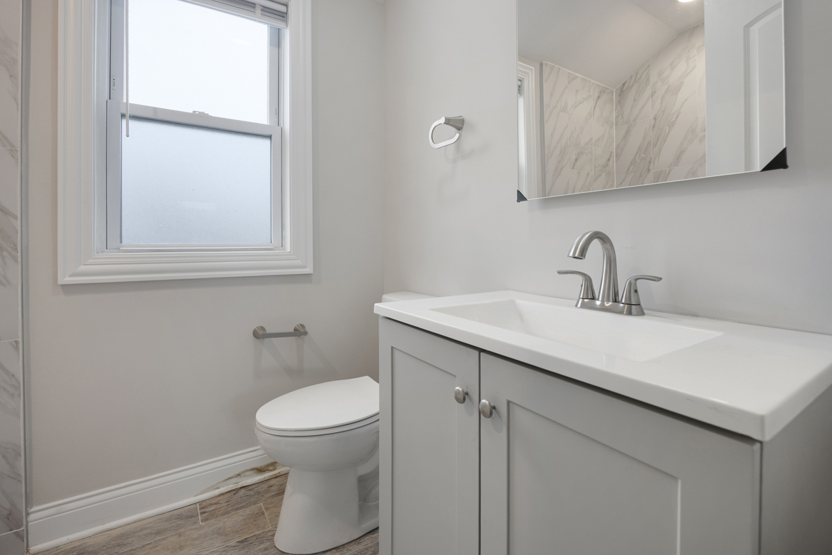 8435 S Cregier Avenue Property Photo 13