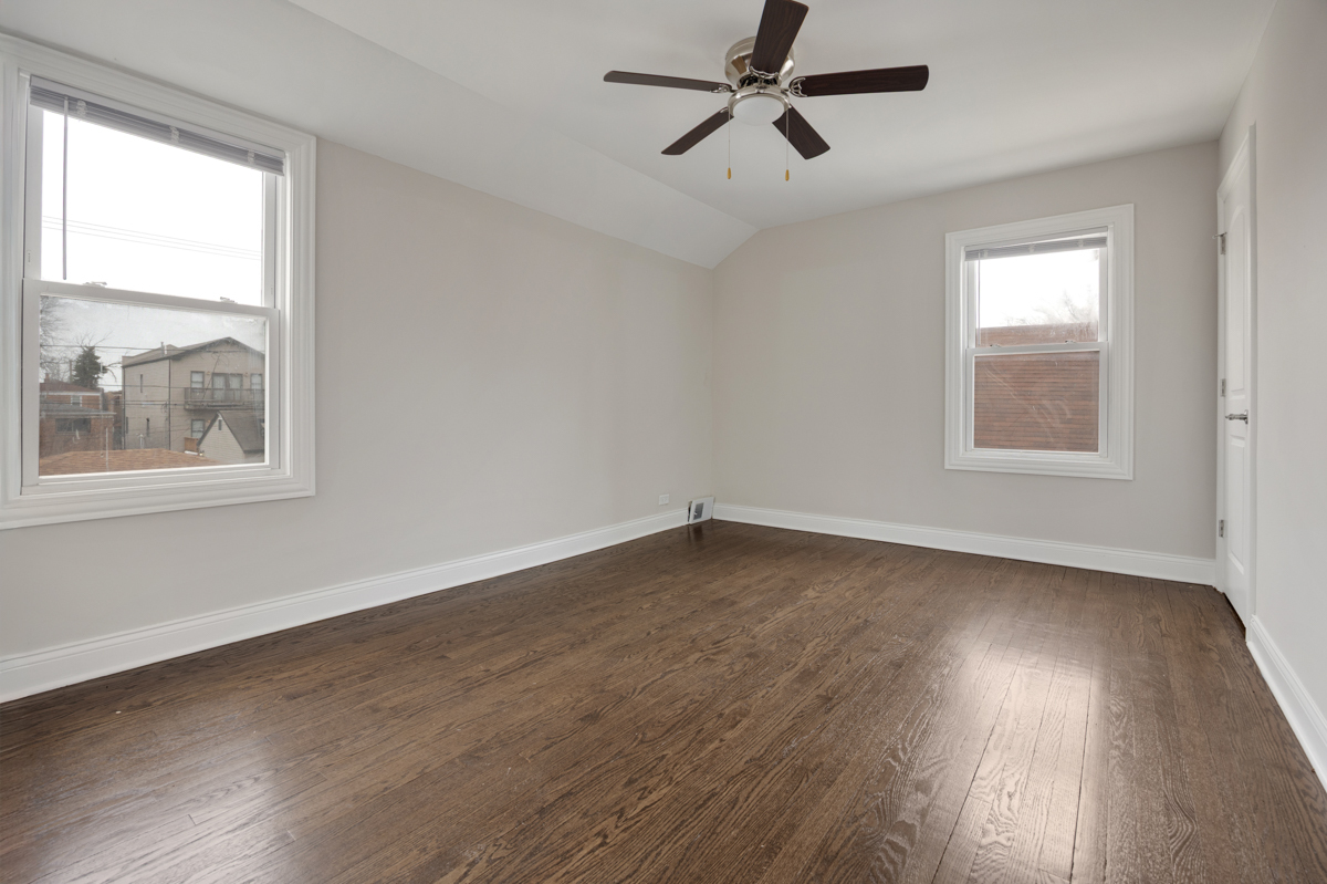 8435 S Cregier Avenue Property Photo 15