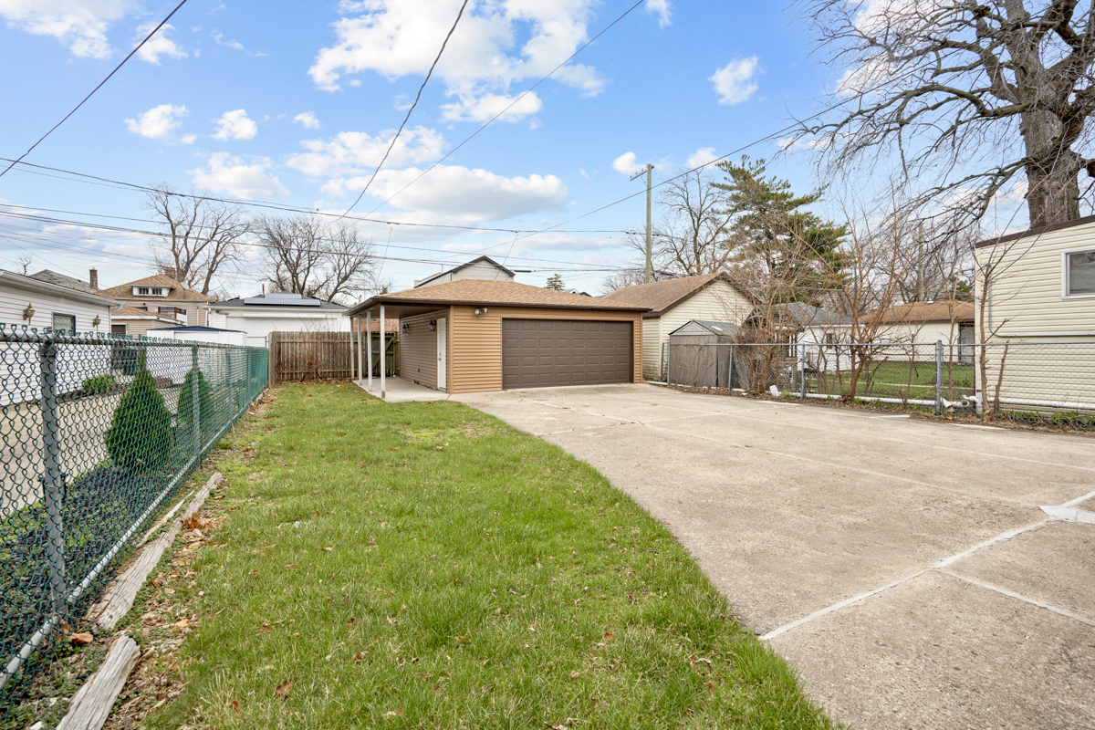 8435 S Cregier Avenue Property Photo 23