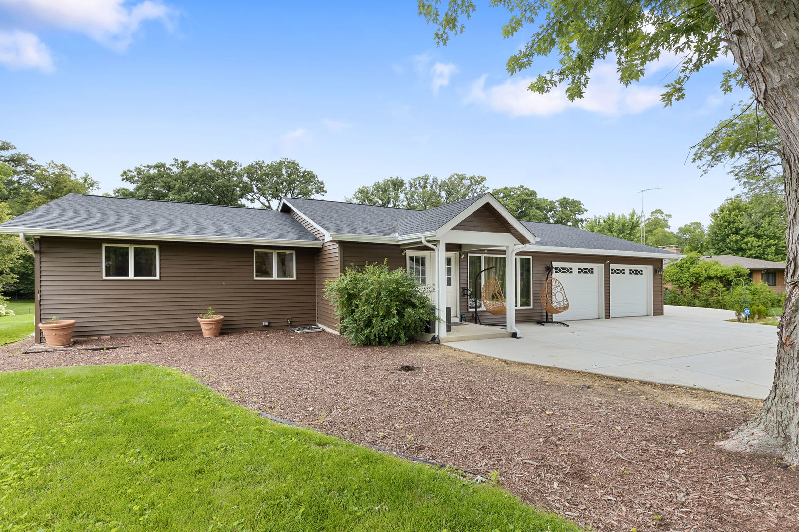 83 S Linden Drive
