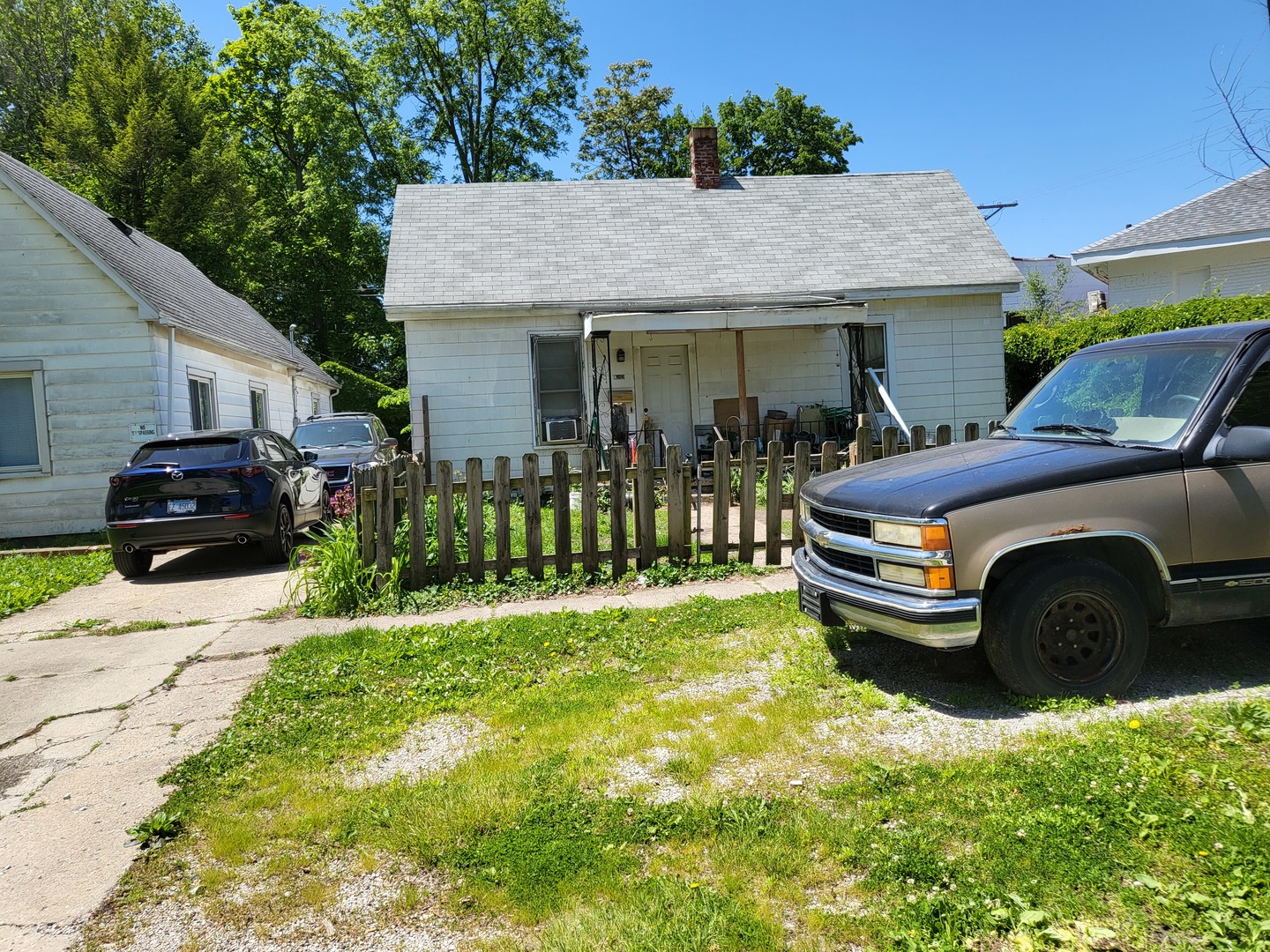 2105 S 15th Street Property Photo 1
