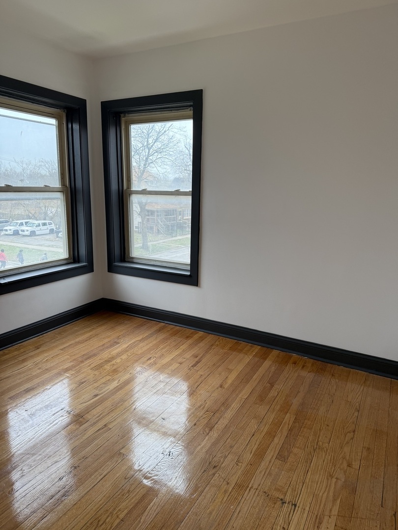 5444 W Huron Avenue Property Photo 9