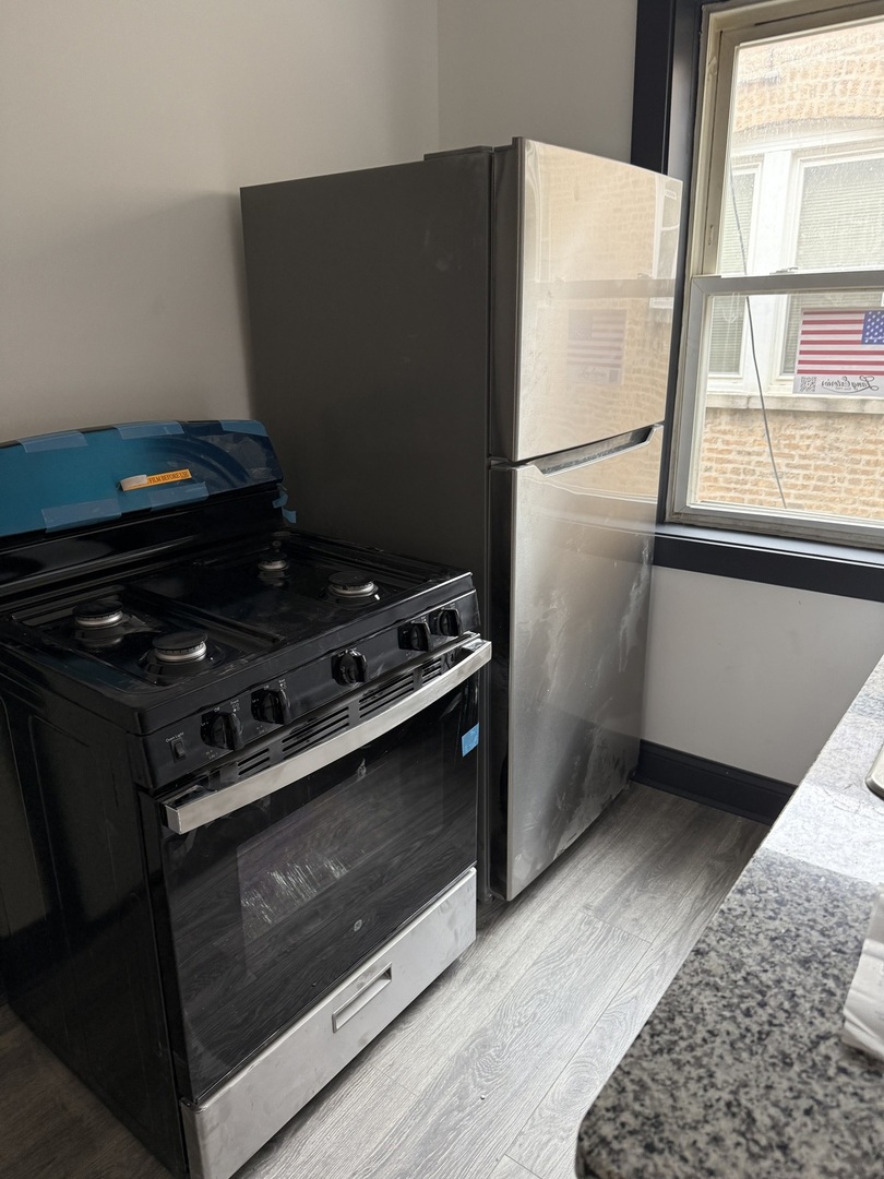 5444 W Huron Avenue Property Photo 12