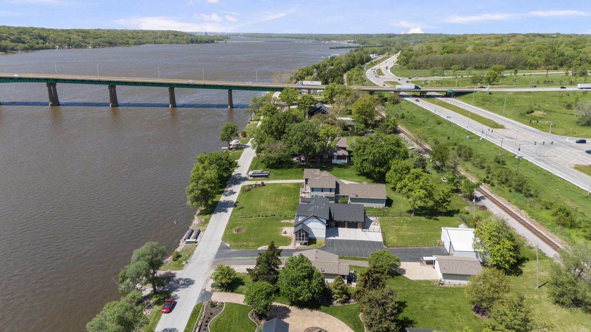 1401 Canal Shore Drive Property Photo 1