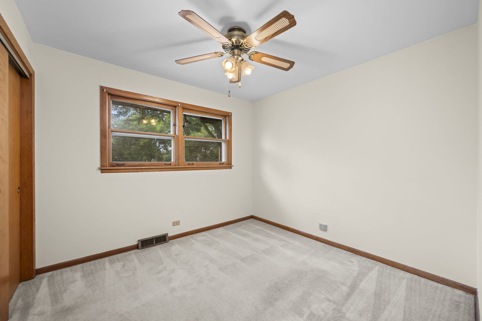 1706 E Euclid Avenue Property Photo 13