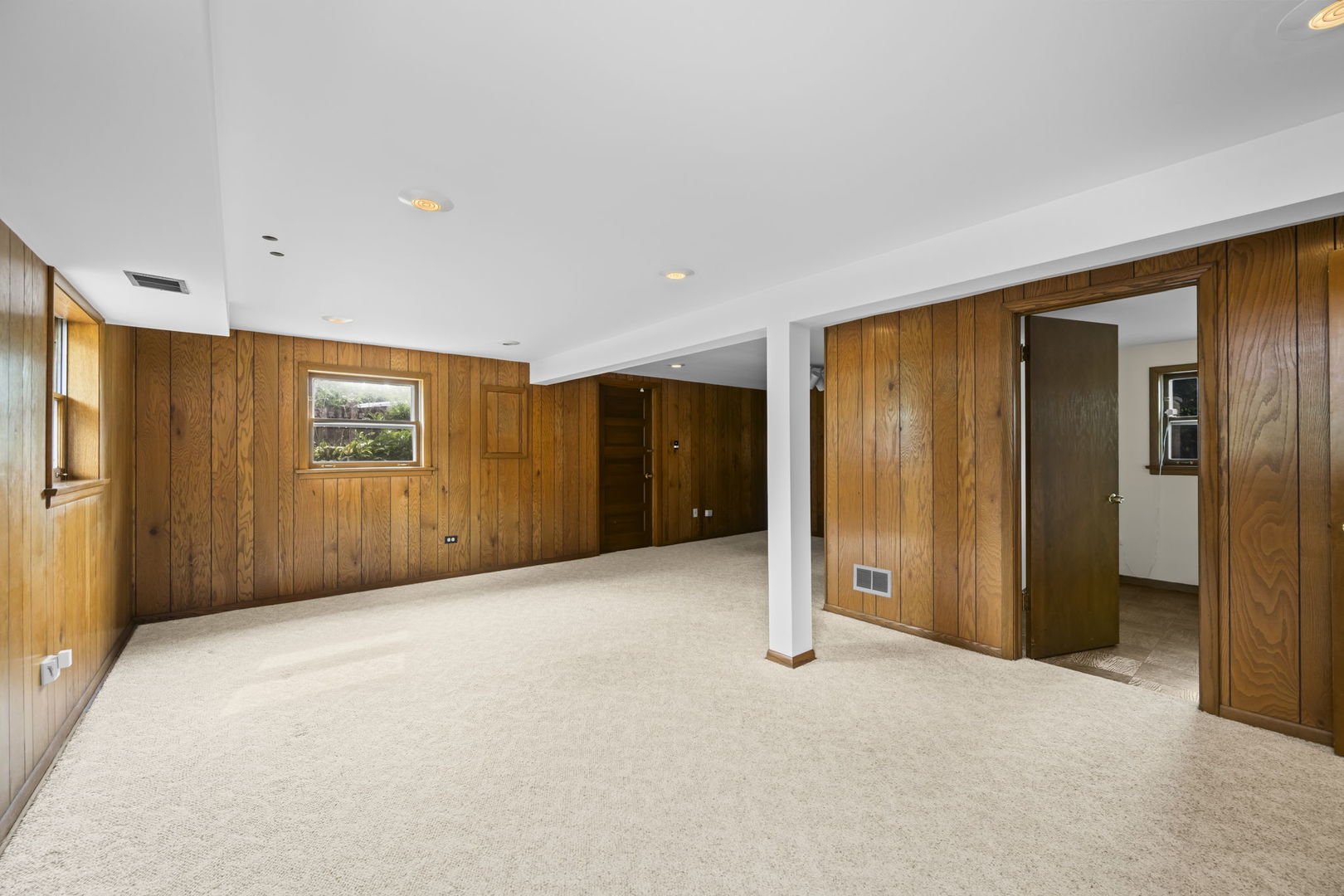 1706 E Euclid Avenue Property Photo 14