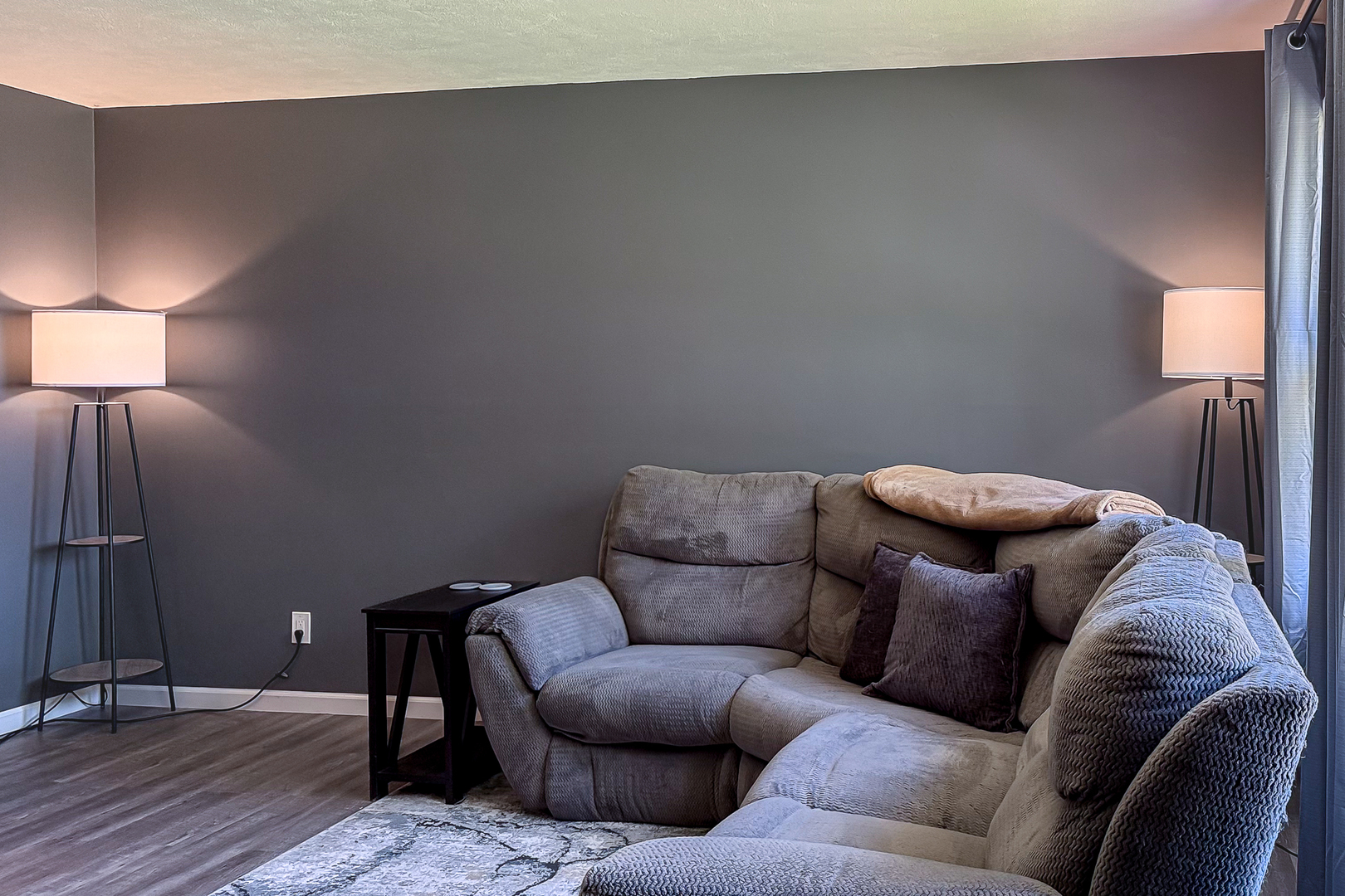 1407 E Fairlawn Drive Property Photo 8