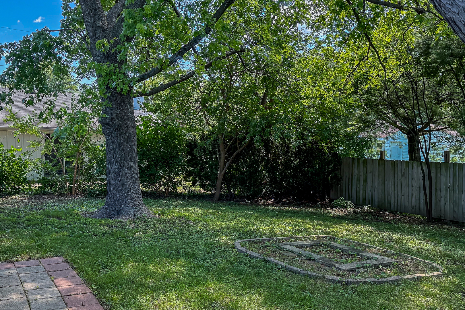 1407 E Fairlawn Drive Property Photo 34