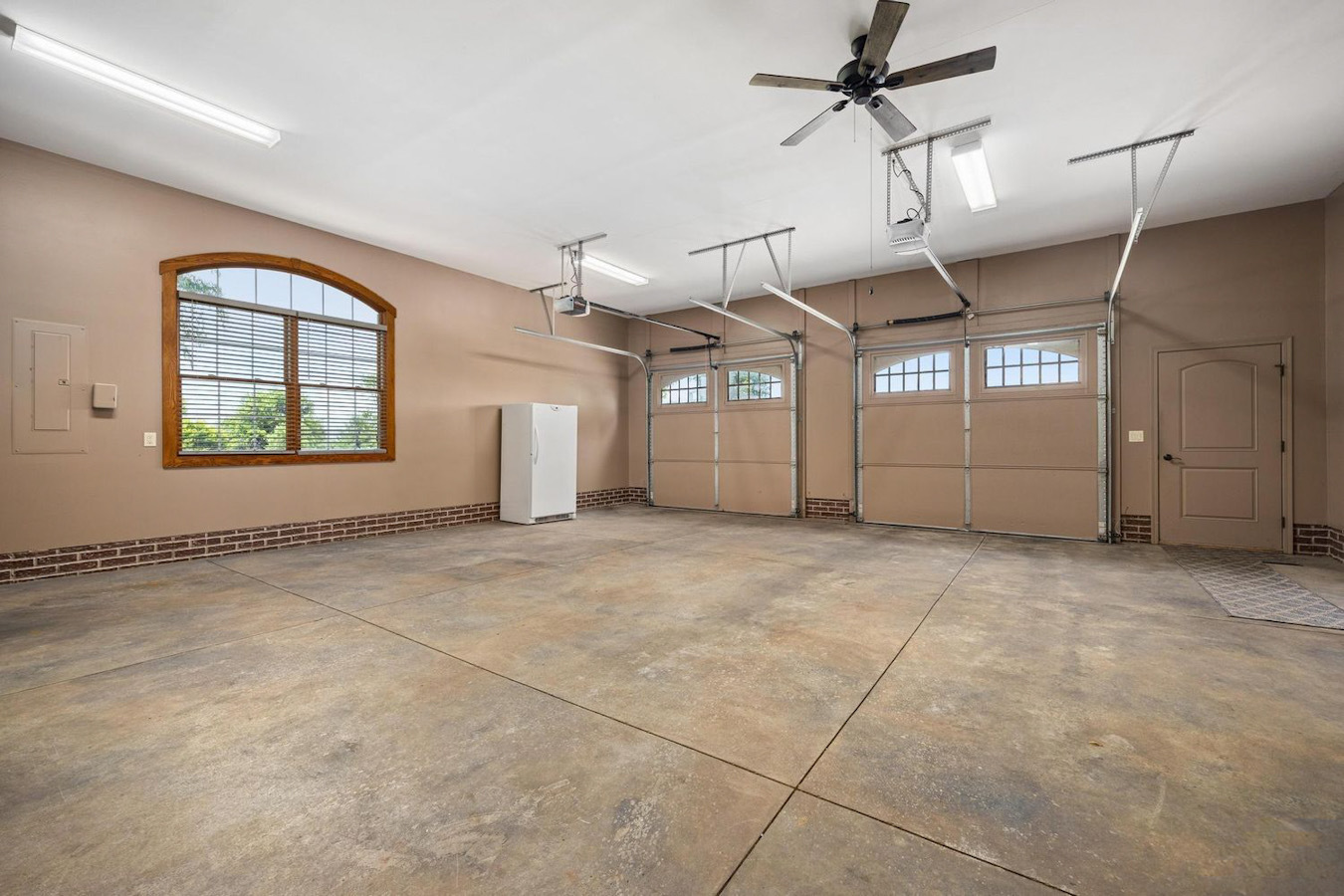 3076 N 400 East Road Property Photo 117