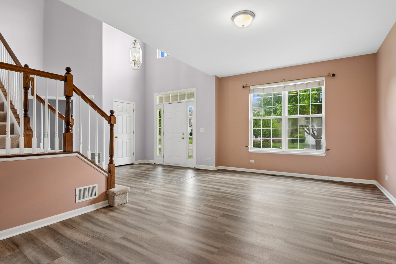 6084 Russell Drive Property Photo 2