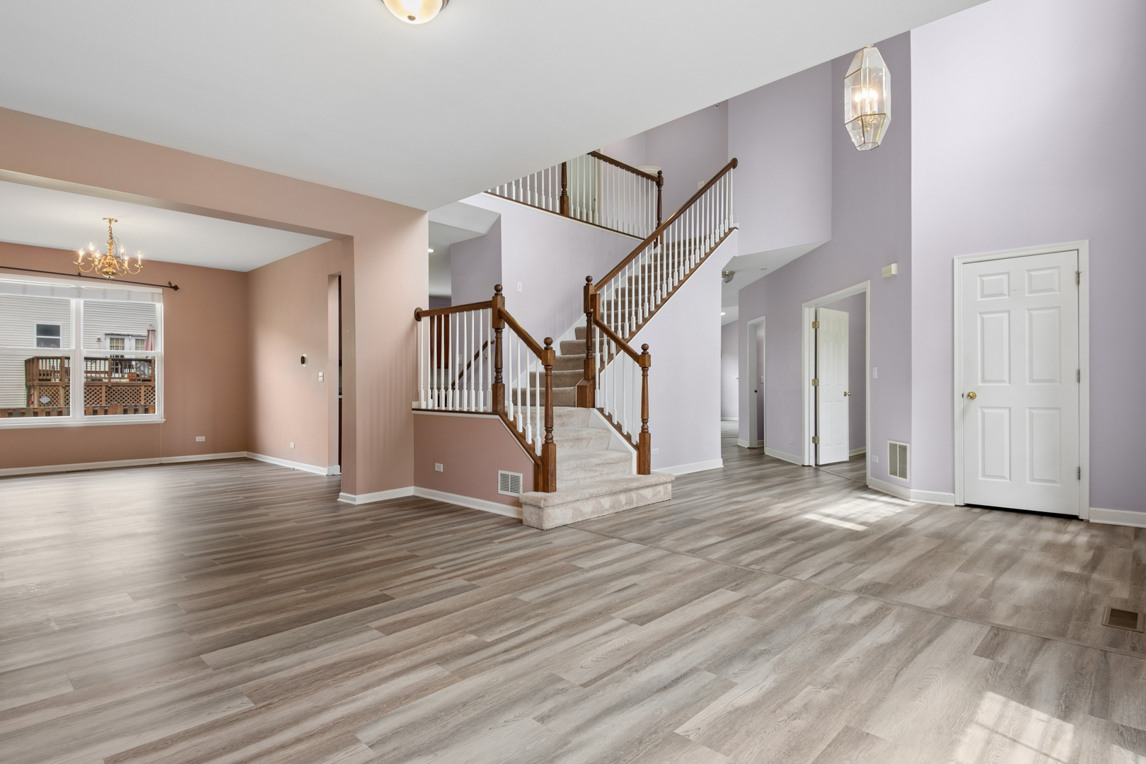 6084 Russell Drive Property Photo 3
