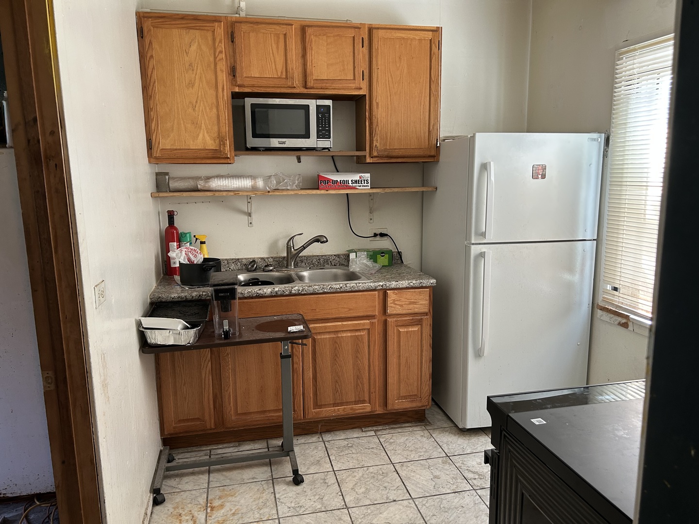 9148 S Burnside Avenue Property Photo 6