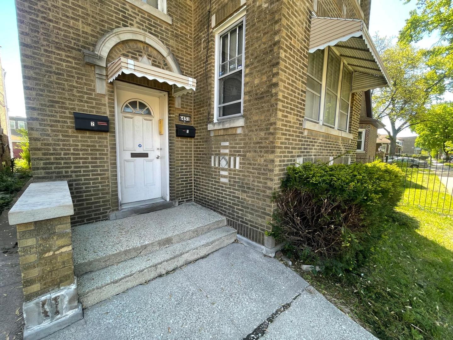 6451 S Vernon Avenue Property Photo 5