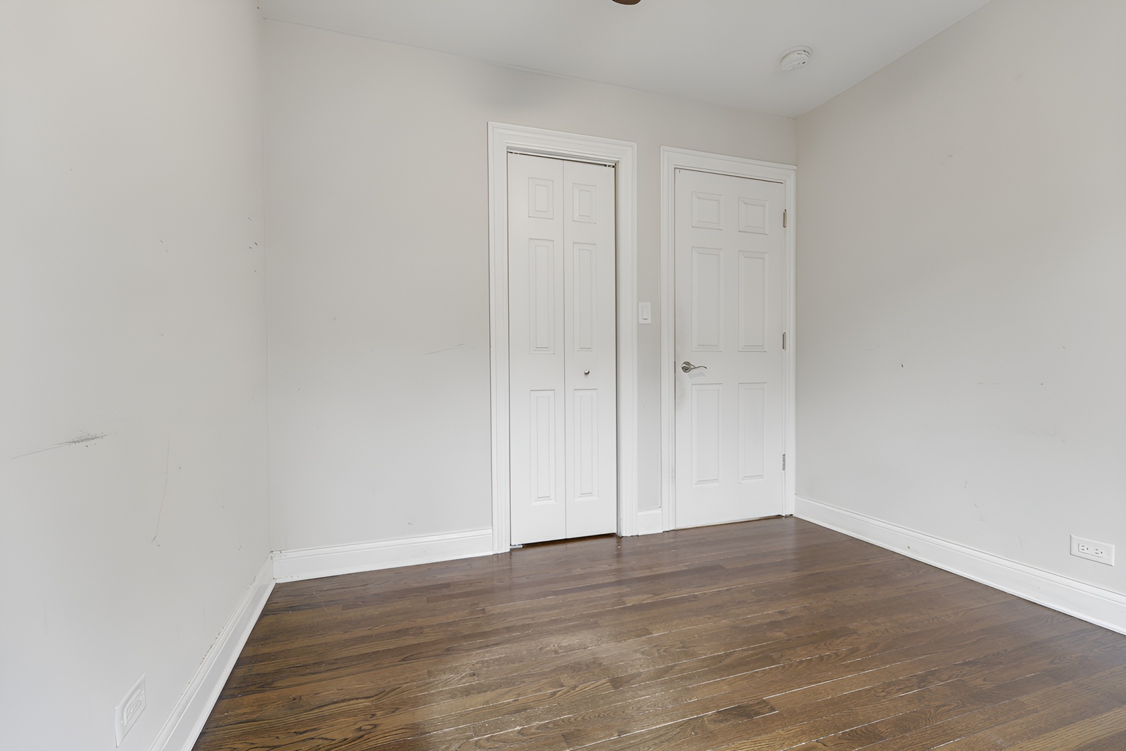 16329 Hermitage Avenue Property Photo 13