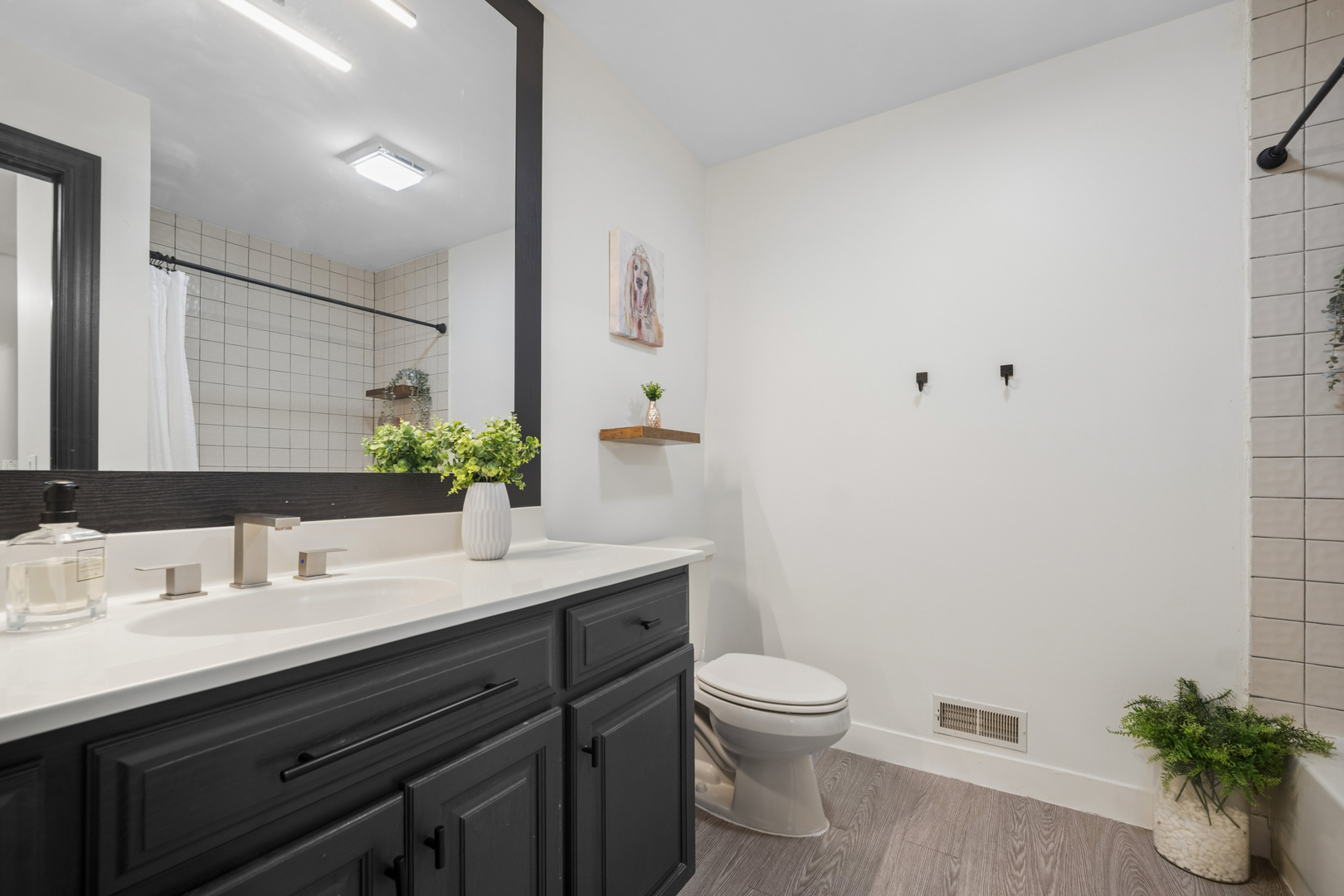327 Rivershire Court Property Photo 20
